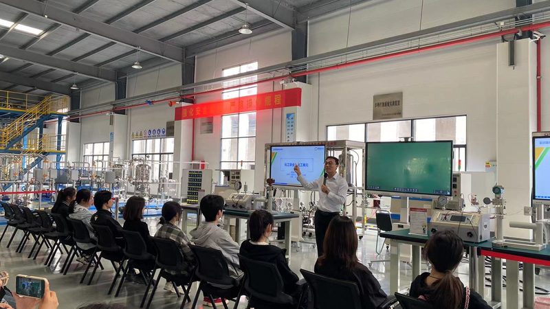 玻璃纤维复材品牌众多，选型先看这三大维度